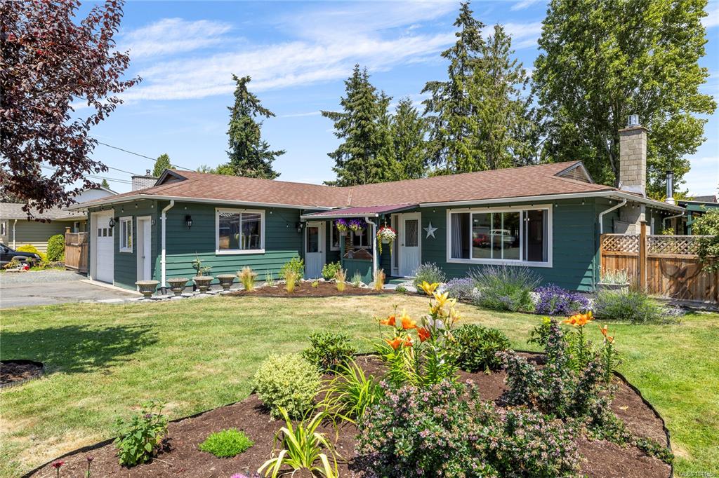 Second View of 16 Sangster Pl, Parksville, BC, V9P 1G4