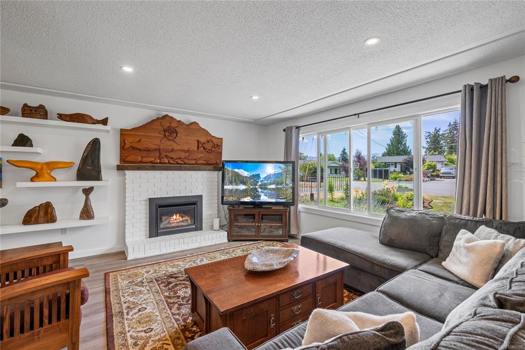 Third View of 16 Sangster Pl, Parksville, BC, V9P 1G4