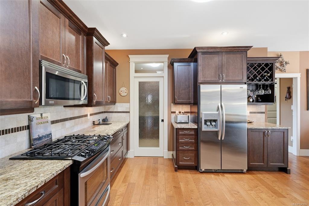 Fifth View of 1681 Granite Rd, Nanoose Bay, BC, V9P 9M4