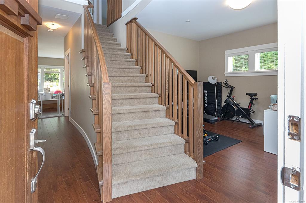 Fifth View of 2348 Chilco Rd, View Royal, BC, V9B 0N7