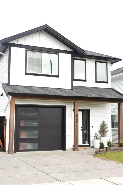 Third View of 535 Stonewater Dr, Nanaimo, BC, V9R 0J9