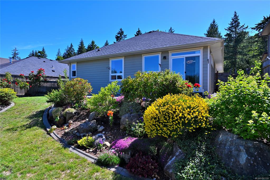 Third View of 303 Arden Rd, Courtenay, BC, V9N 0A8