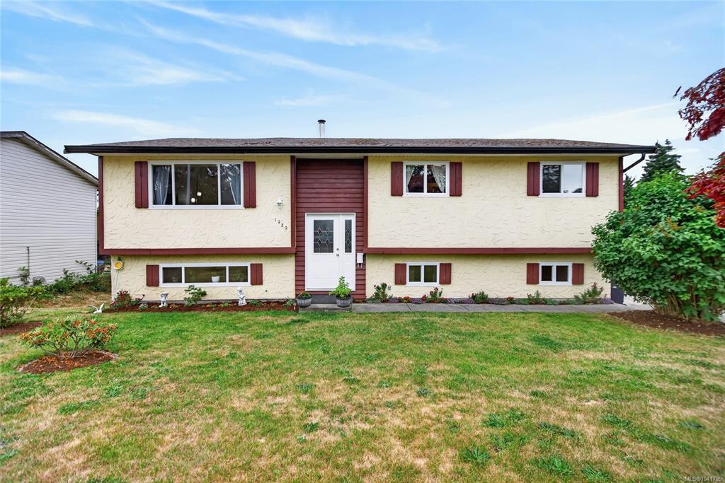 Third View of 1929 Dogwood Dr, Courtenay, BC, V9N 3B1