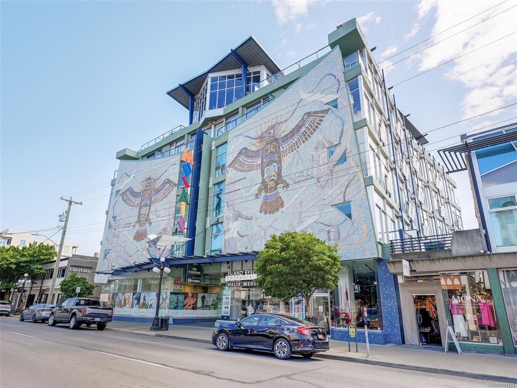 1061 Fort St, 1041720, BC,