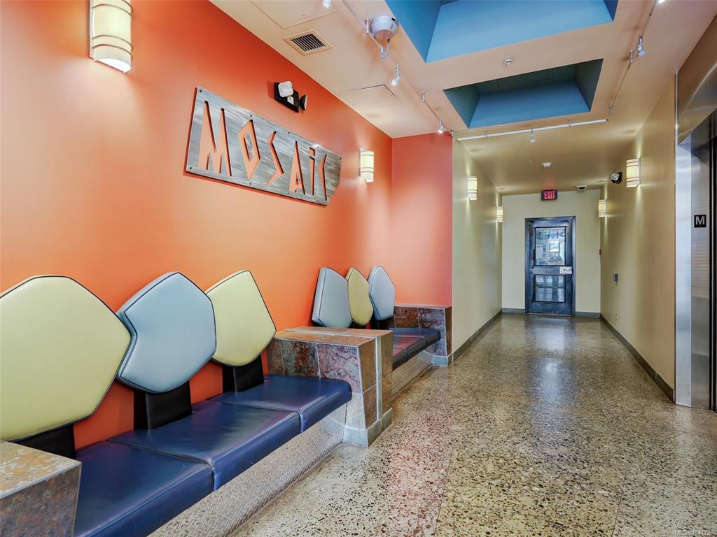 Fourth View of 1061 Fort St, The Mosaic, Victoria, BC, V8V 5A1