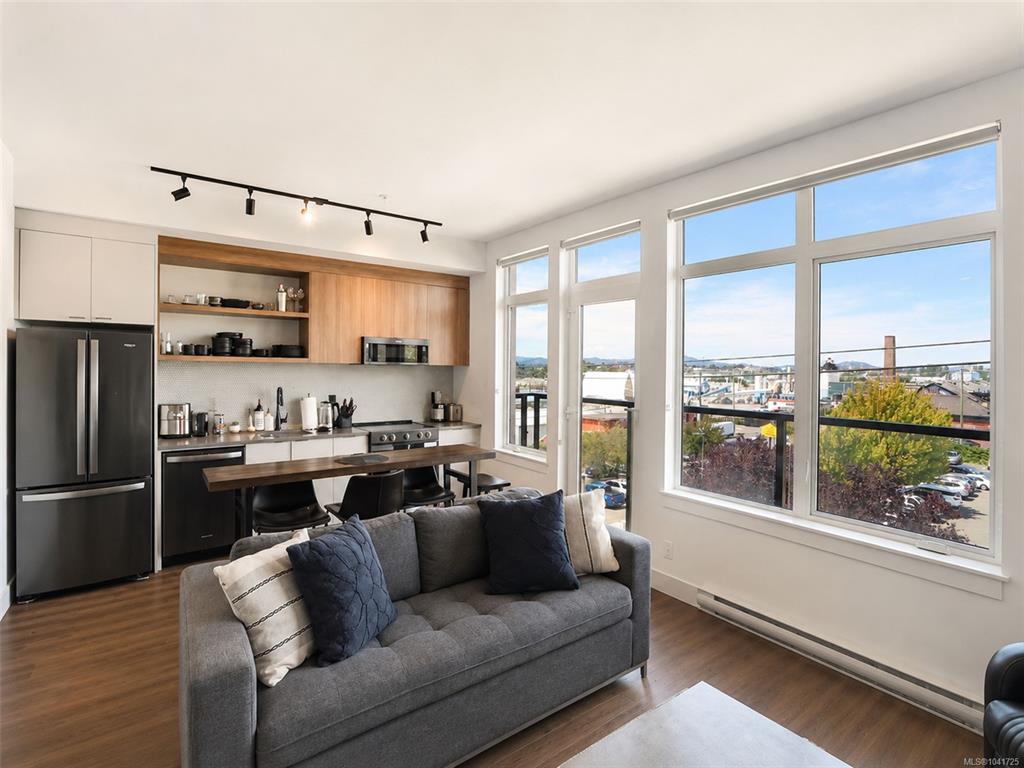 Fifth View of 515 Chatham St, Ironworks, Victoria, BC, V8T 0C8