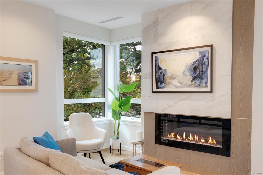 Fifth View of 1201 Fort St, Bellewood Park, Victoria, BC, V8V 0G1