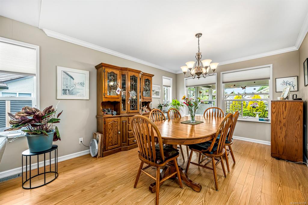 Fourth View of 935 Elkhorn Ave, Courtenay, BC, V9N 8Z2