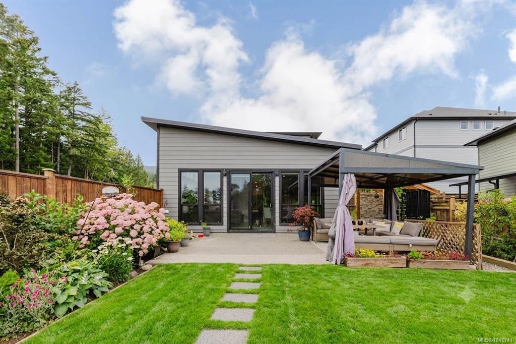 Fifth View of 2991 Irwin Rd, Langford, BC, V9B 5Y6