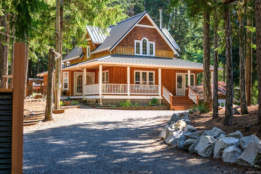 829 Lazo Rd, 1041744, BC,