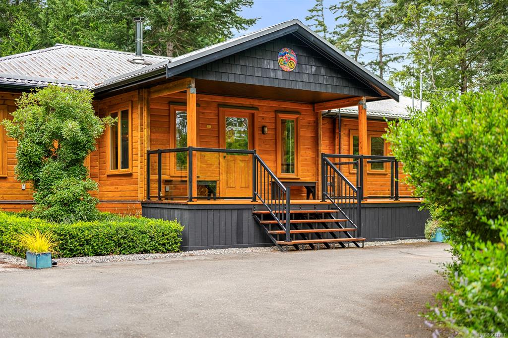 Second View of 7540 Anderson Dr, Hornby Island, BC, V0R 1Z0