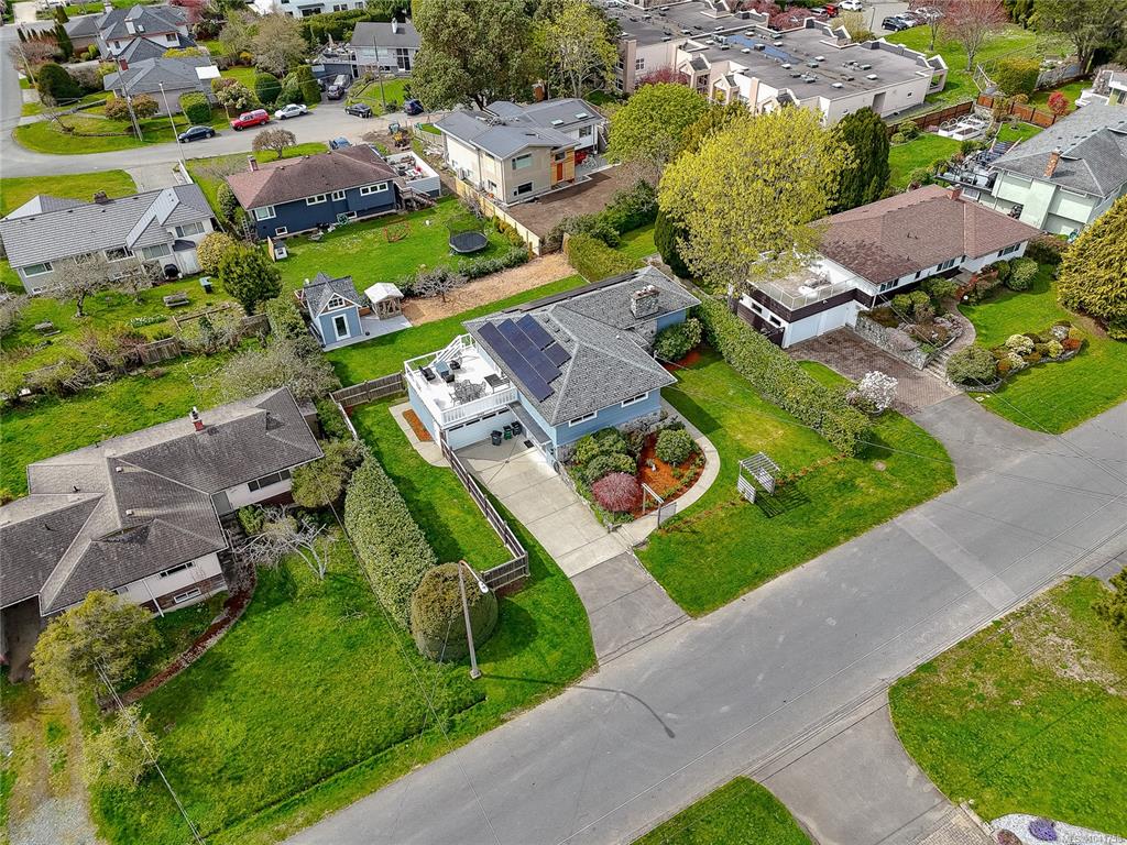 3960 Cherrilee Cres, 1041758, BC,