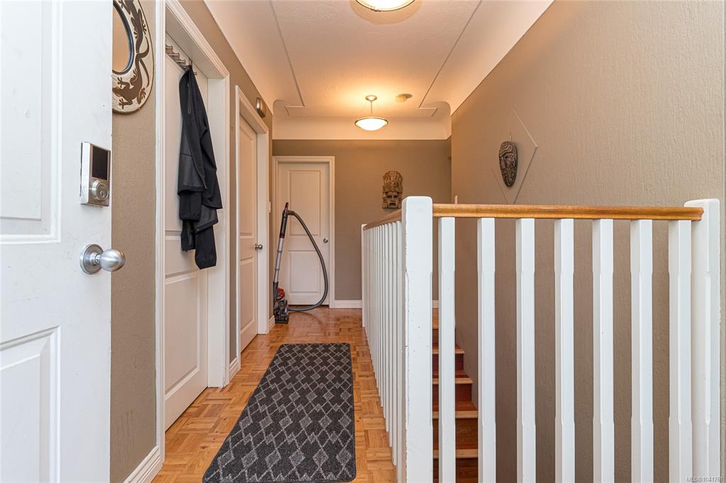 Fourth View of 4021 Glanford Ave, Saanich, BC, V8Z 3Z7
