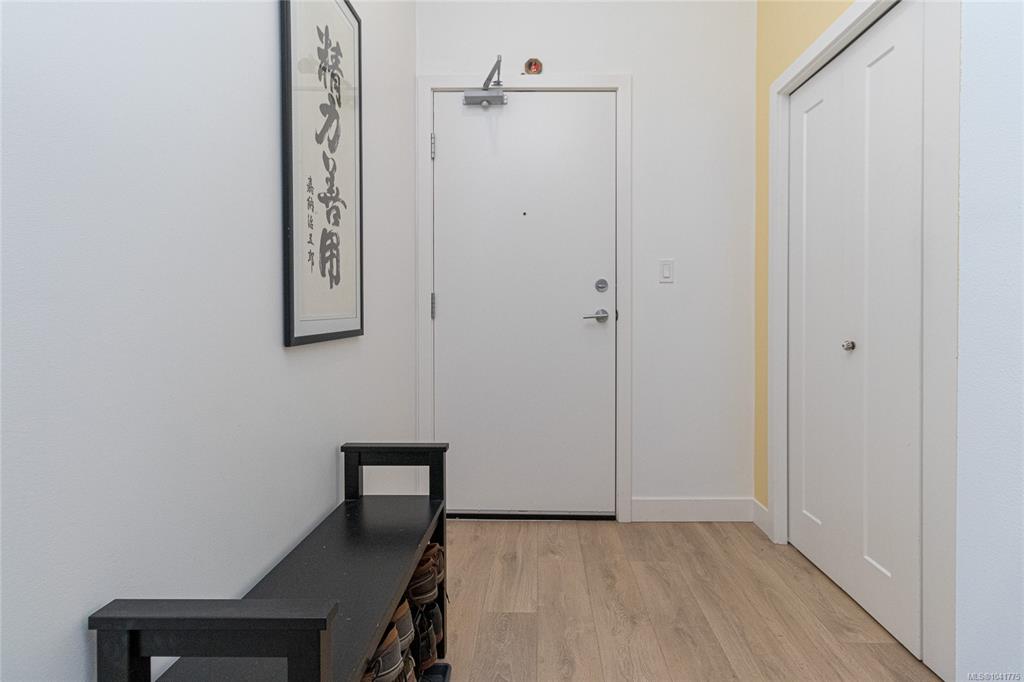 Fourth View of 9864 Fourth St, Breeze by the Sea, Sidney, BC, V8L 2Z4