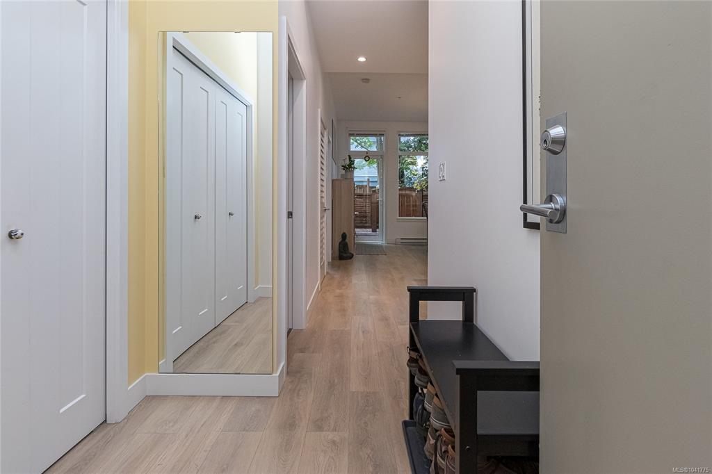 Fifth View of 9864 Fourth St, Breeze by the Sea, Sidney, BC, V8L 2Z4