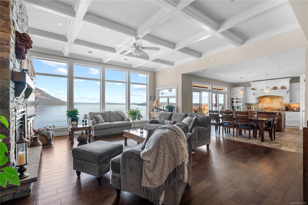 Fifth View of 412 Seaview Pl, Arbutus Ridge Estates, Cobble Hill, BC, V0R 1L1