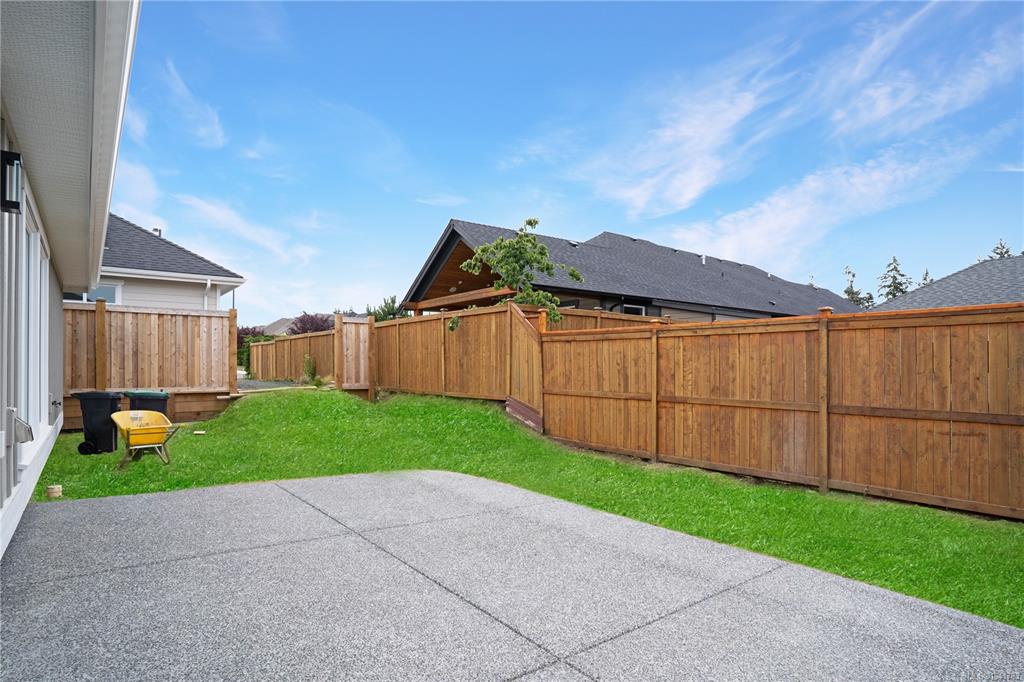 Fifth View of 416 Hummingbird Pl, Parksville, BC, V9P 1K1
