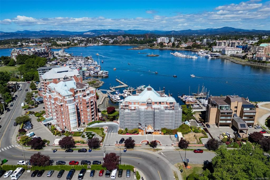 Main View of 636 Montreal St, Harbourside, Victoria, BC, V8V 4Y1