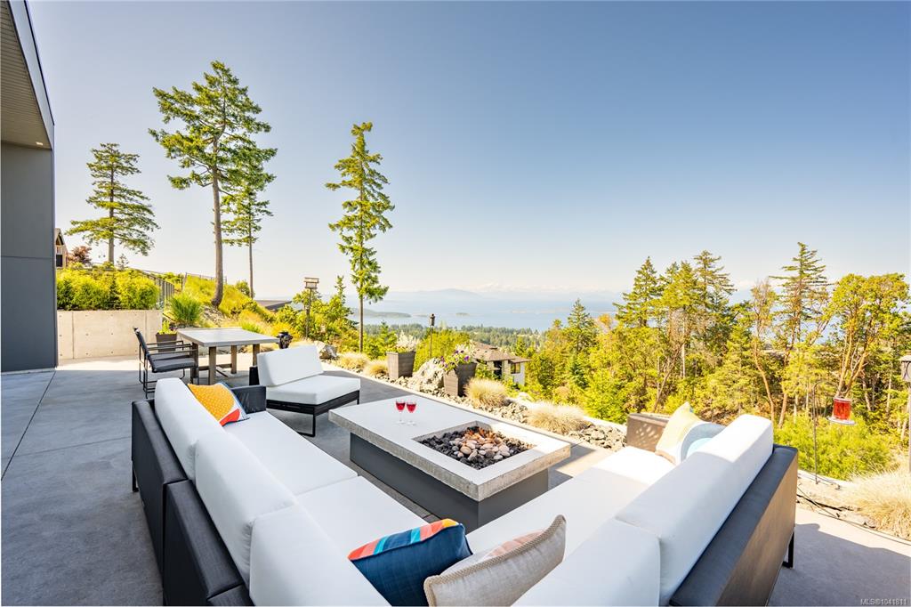 Third View of 7482 Copley Ridge Dr, Lantzville, BC, V0R 2H0
