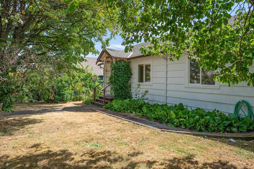 317 Baden Powell St, 1041812, BC,