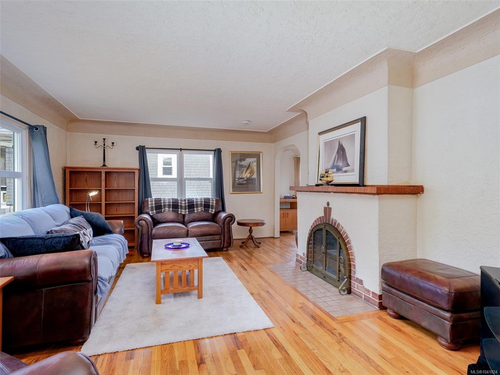 Third View of 1157 Lyall St, Esquimalt, BC, V9A 5G6