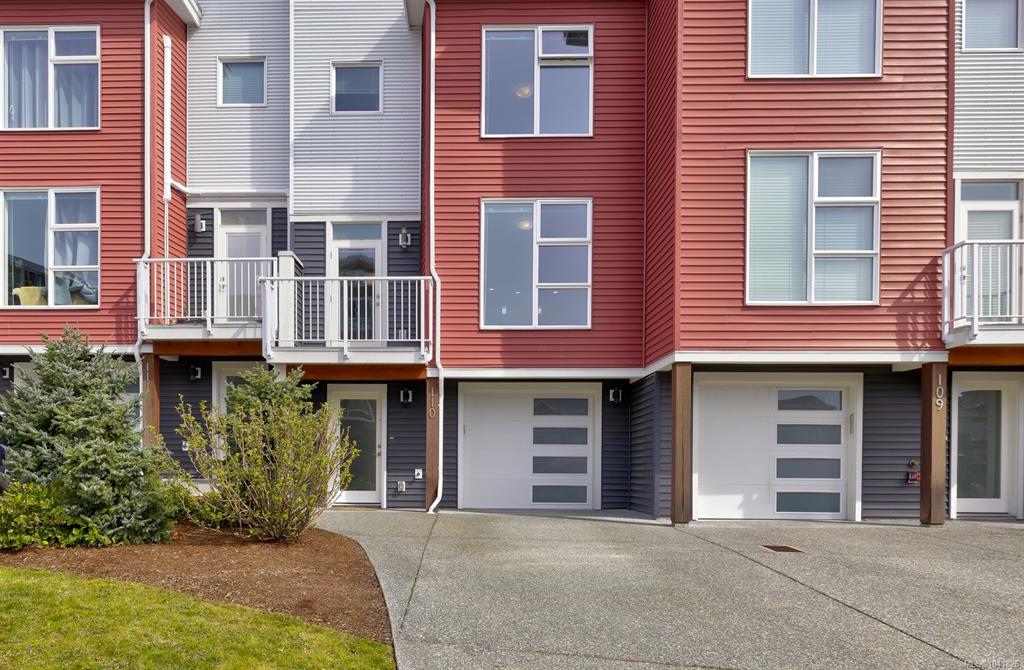 Third View of 1800 Summerhill Pl, Nanaimo, BC, V9S 0C7