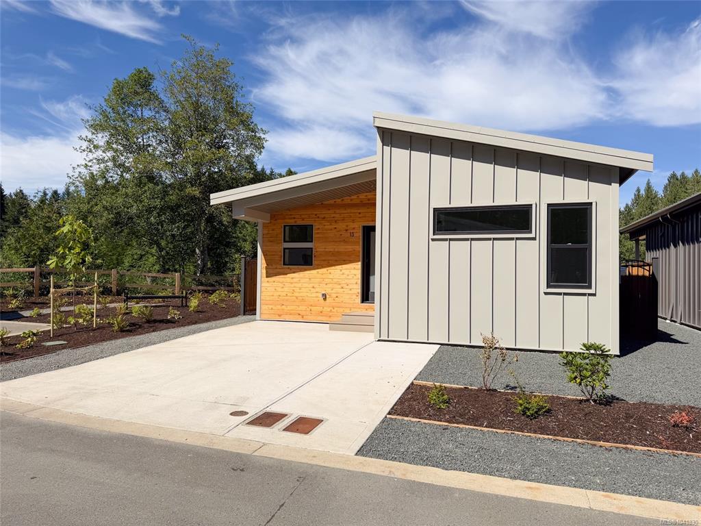 Third View of 3025 Royston Rd, Cumberland, BC, V9N 1S0