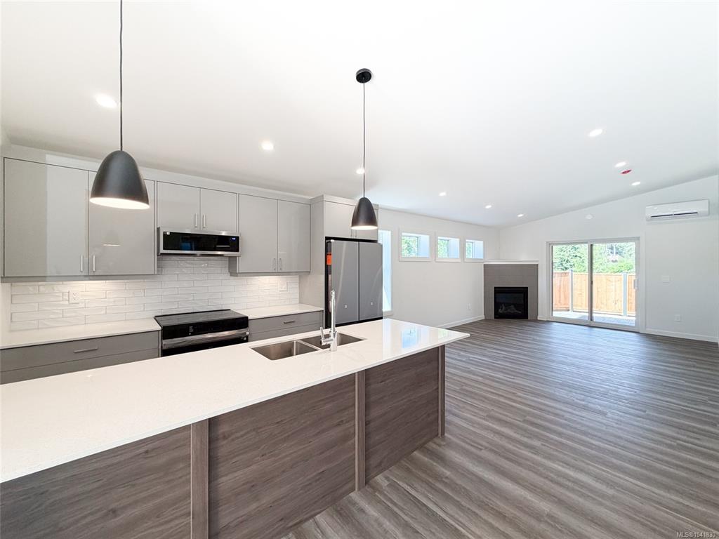 Fifth View of 3025 Royston Rd, Cumberland, BC, V9N 1S0