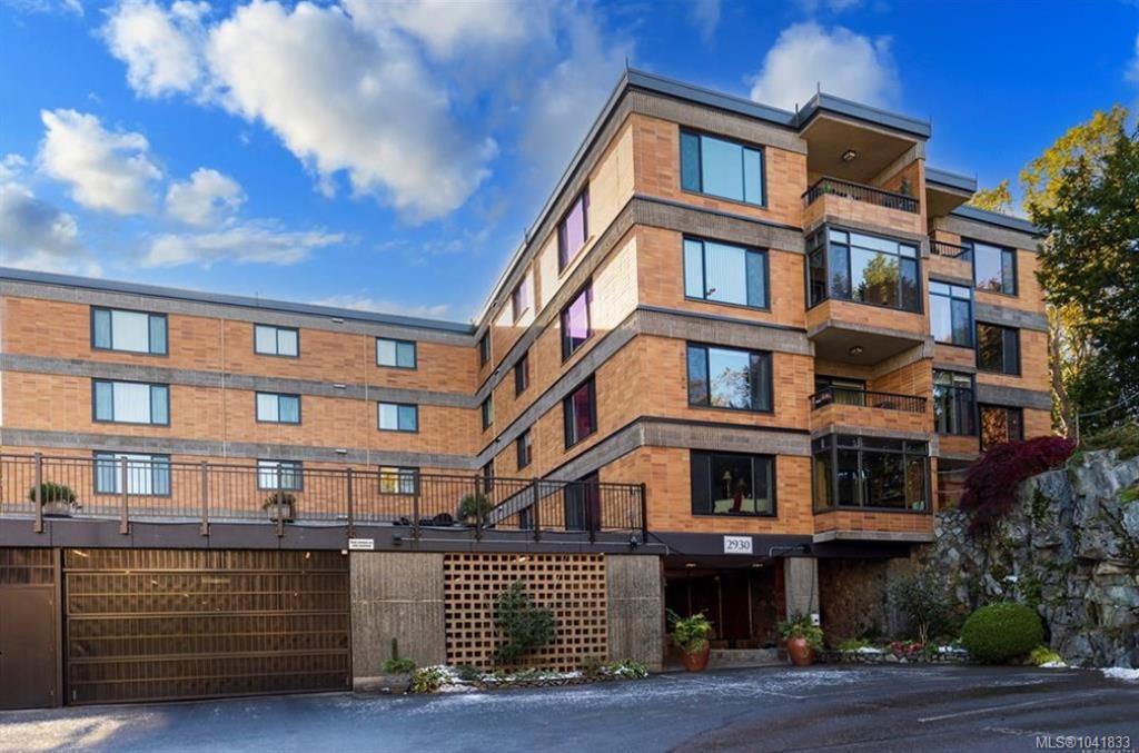 Second View of 2930 Cook St, Spencer Castle, Victoria, BC, V8T 3S7