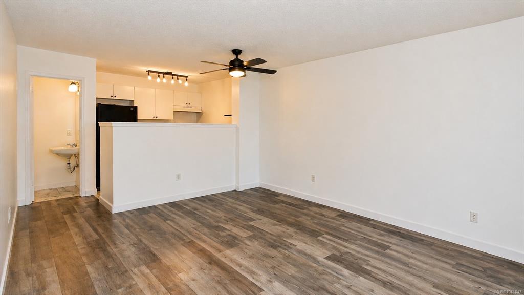 Fourth View of 824 Island Hwy S, Seahaven, Campbell River, BC, V9W 1A8