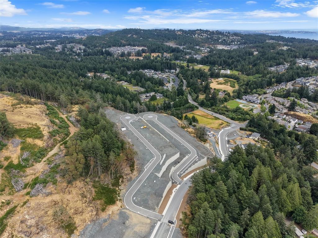 3692 Happy Valley Rd, 1041863, BC,