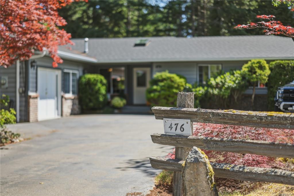 Third View of 476 Qualicum Rd, Qualicum Beach, BC, V9K 1B2