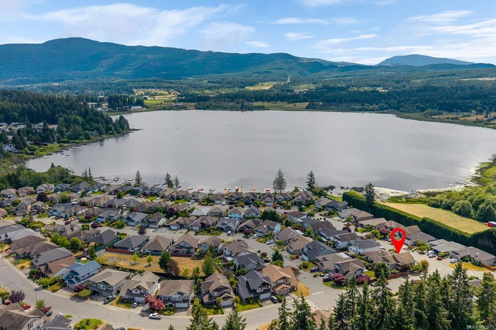 Third View of 5880 Quarry Cres, Lakeside Estates, Nanaimo, BC, V9T 6H9