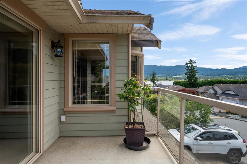 Fourth View of 5880 Quarry Cres, Lakeside Estates, Nanaimo, BC, V9T 6H9