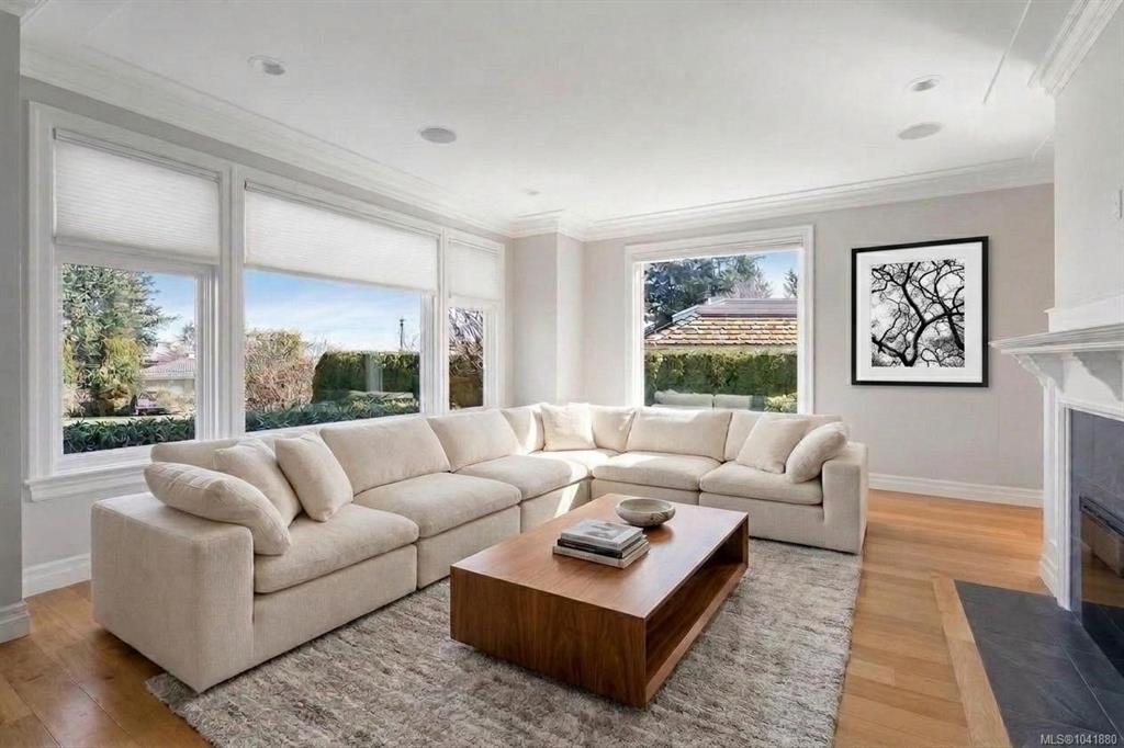 Fourth View of 805 Del Monte Lane, Saanich, BC, V8Y 3H2
