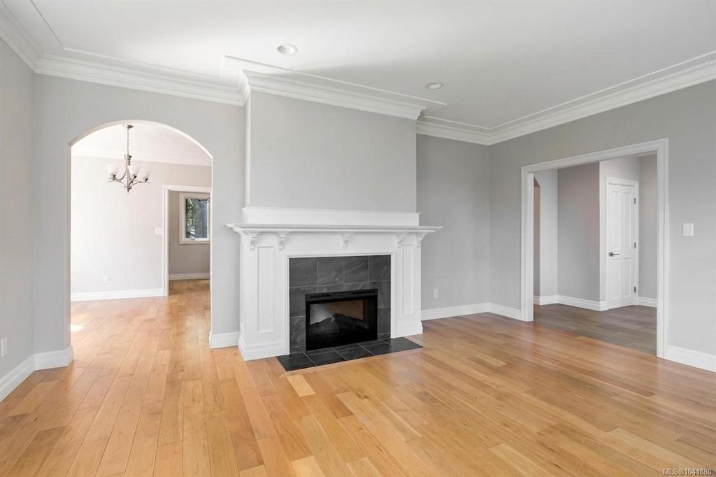 Fifth View of 805 Del Monte Lane, Saanich, BC, V8Y 3H2