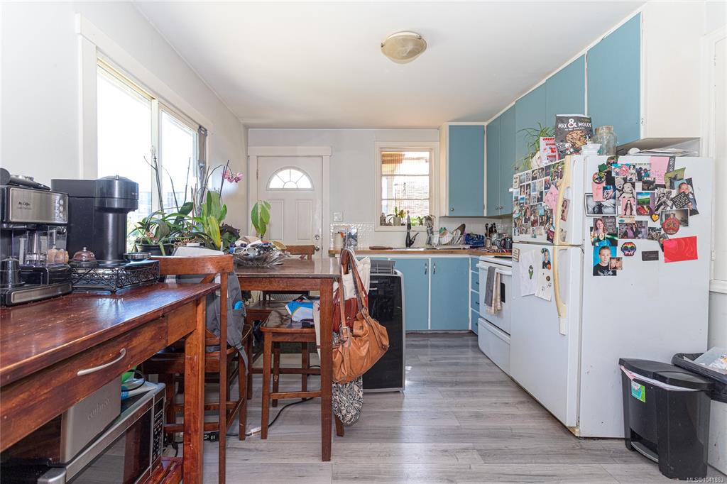 Fourth View of 126 Queens Rd, Duncan, BC, V9L 2W6