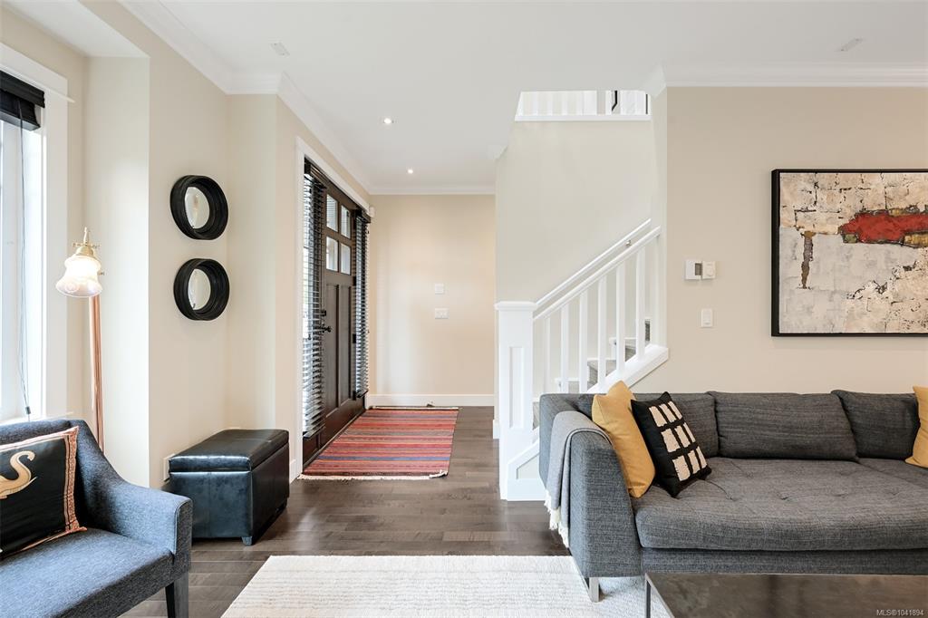Fourth View of 1255 Richardson St, Victoria, BC, V8V 3E2