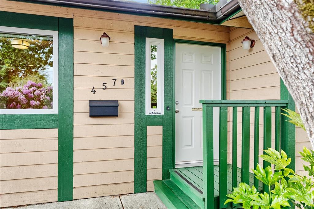 Fourth View of 457 B Sue Mar Pl, Colwood, BC, V9C 3E1