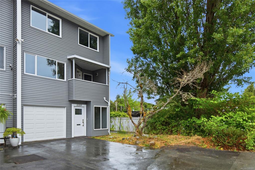 5209 Gertrude St, 1041905, BC,