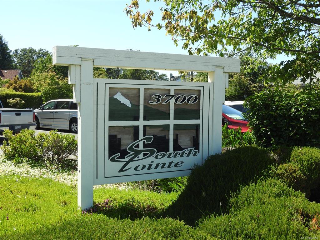 3700 Carey Rd, 1041906, BC,