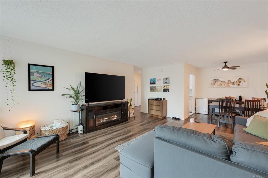 Third View of 1870 Mckenzie Ave, University Heights, Saanich, BC, V8N 4X3