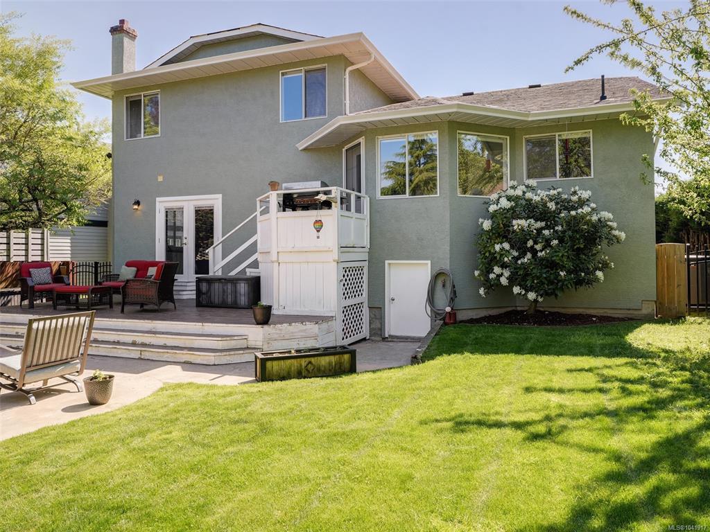 Fifth View of 4256 Ponderosa Cres, Saanich, BC, V8Z 7G2