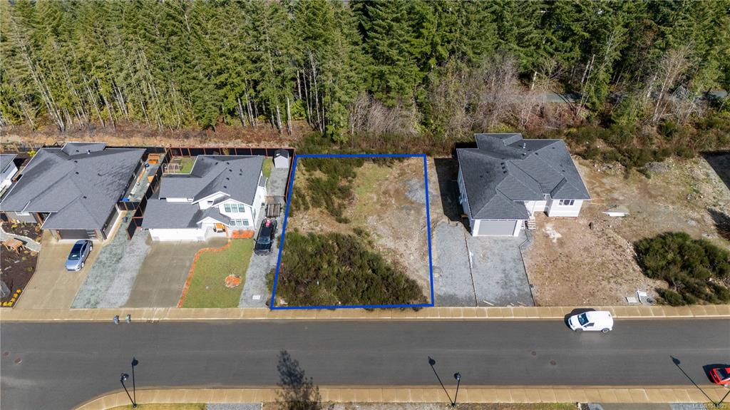 Fifth View of 145 Edgewood Dr, Lake Cowichan, BC, V0R 2G0