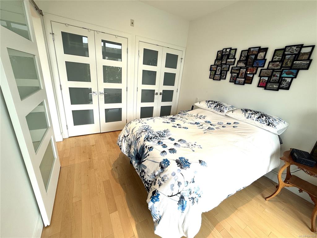 Fifth View of 916 Lyall St, Westbay Quay, Esquimalt, BC, V9A 5E6