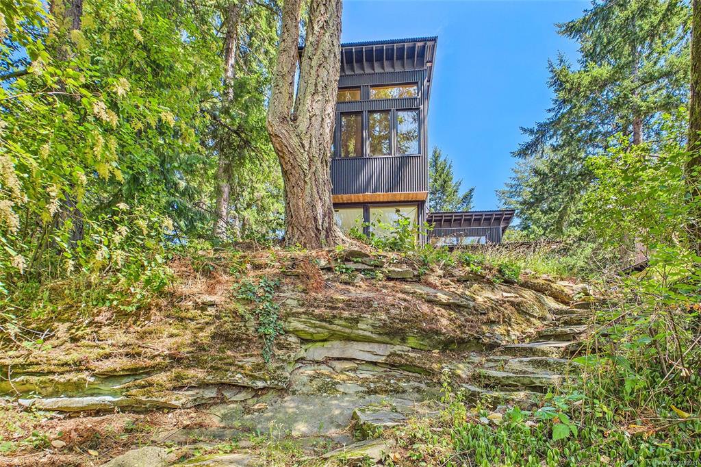 Third View of 182 Colvilleton Trail, Protection Island, BC, V9R 6R1