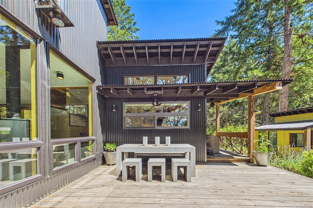 Fifth View of 182 Colvilleton Trail, Protection Island, BC, V9R 6R1
