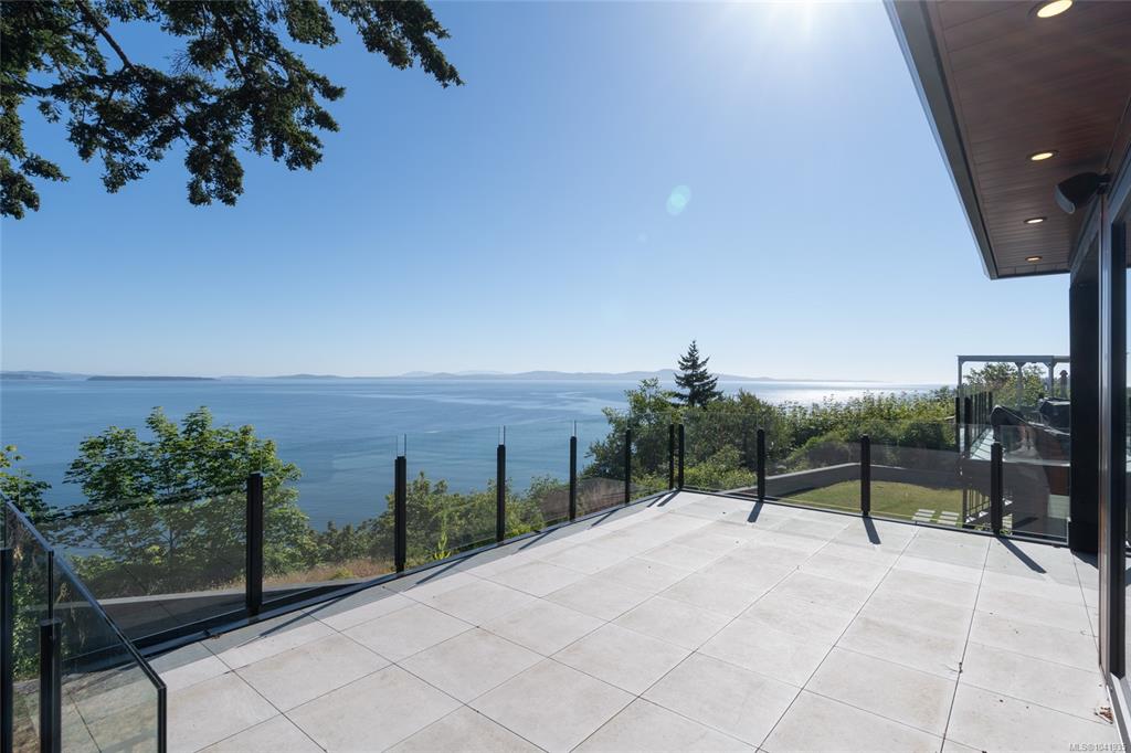 Fourth View of 4599 Cordova Bay Rd, Saanich, BC, V8Y 2K1