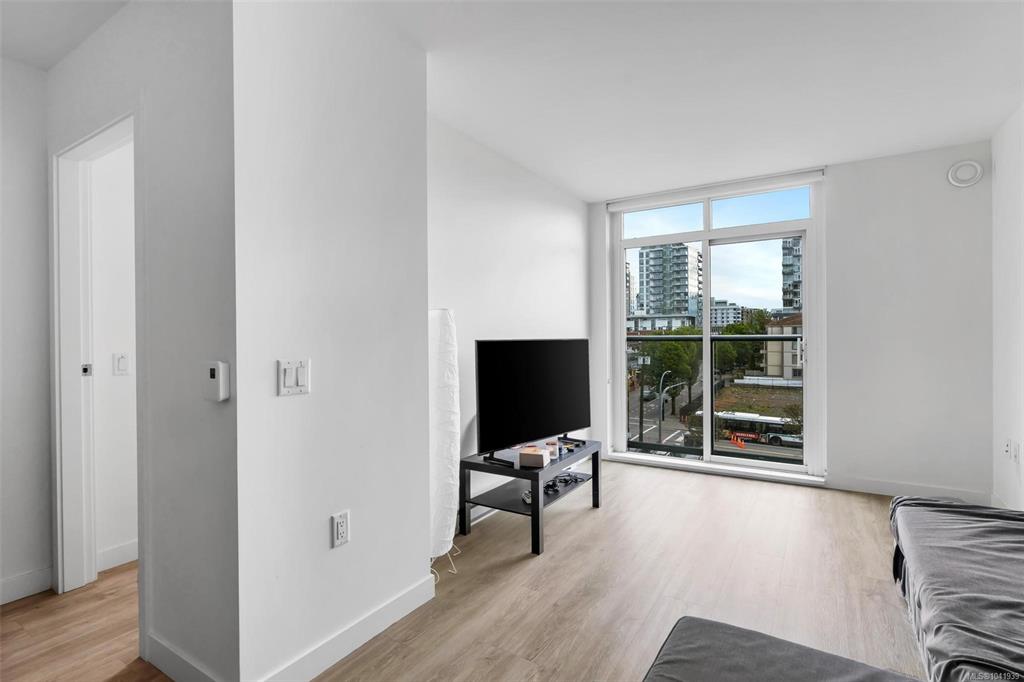Fourth View of 845 Johnson St, Vivid at the Yates, Victoria, BC, V8W 0G3