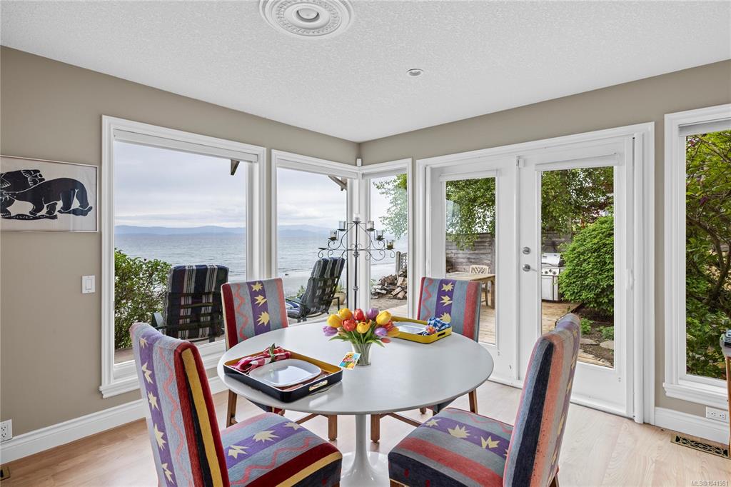 Fourth View of 2995 Island Hwy W, Qualicum Beach, BC, V9K 2H2